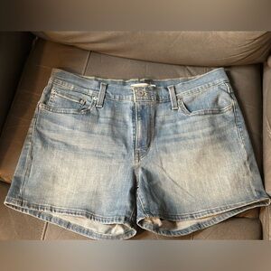 Levi’s Mid Length Shorts